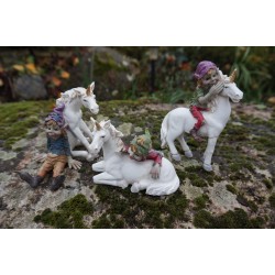 96163 QUATRE FIGURINE TROLL ELFE PIXIE AVEC LICORNE PIXIES FARFADET DERNIER