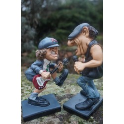 841.2383 B  2 FIGURINE  CARICATURE BRIAN JOHNSON ANGUS YOUNG   ACDC  MUSIQUE