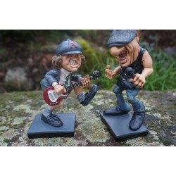 841.2383 B  2 FIGURINE  CARICATURE BRIAN JOHNSON ANGUS YOUNG   ACDC  MUSIQUE