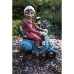 170220 B  FIGURINE TROLL SUR VESPA SCOOTER BLANC PIXIE ELFE PIXIES